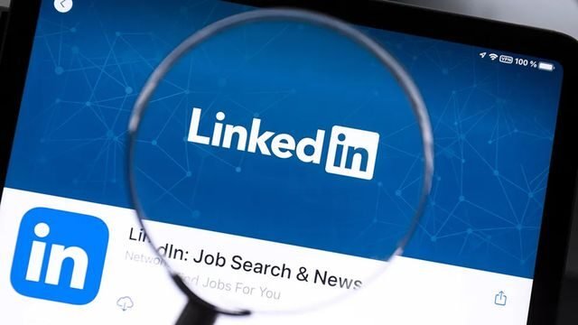 Executivos financeiros enfrentam sofisticado ataque de phishing no LinkedIn, destacando riscos de segurança cibernética.