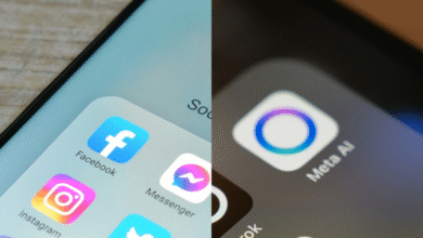 Interface de usuário do Facebook e Instagram mostrando a integração avançada de Inteligência Artificial para personalizar feeds de notícias.