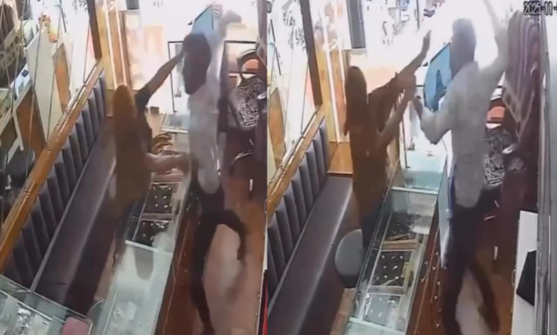 Ahmedabad Jeweller Slaps Woman Over 15 Times After She Tries To Attack With Chilli Powder: ‘Kind Of Equality...’ | Video | Viral News