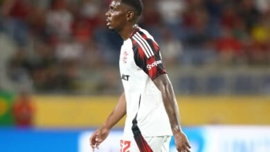 Grêmio planeja contratar novos reforços após o término do Transfer Ban, visando fortalecer o elenco para a próxima temporada.