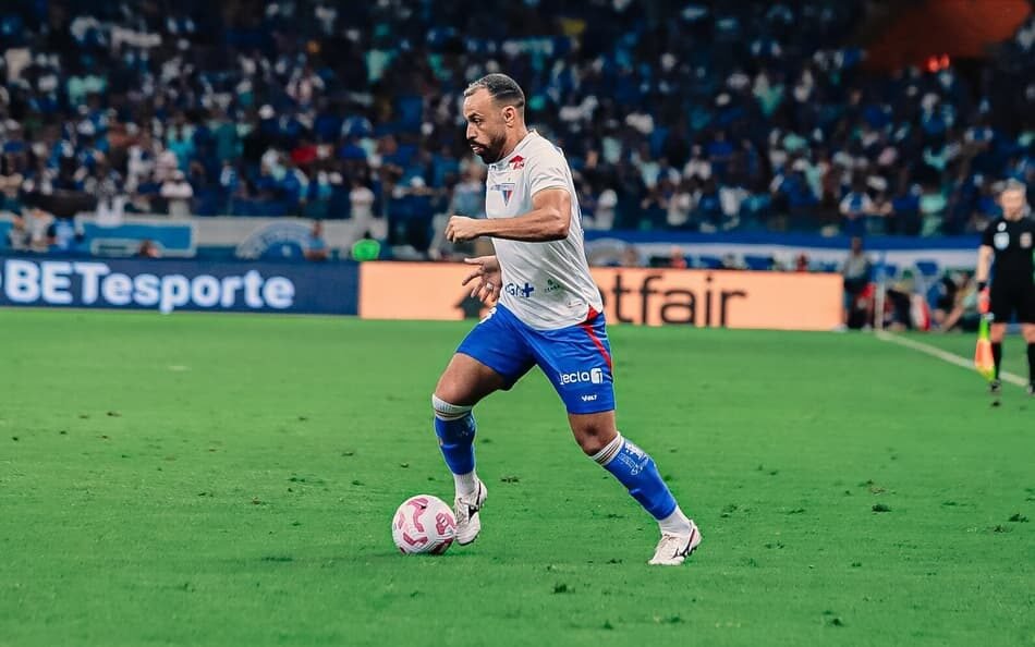 Imagem destacando o calendário completo dos próximos jogos do Fortaleza na temporada 2025, incluindo datas e adversários importantes.