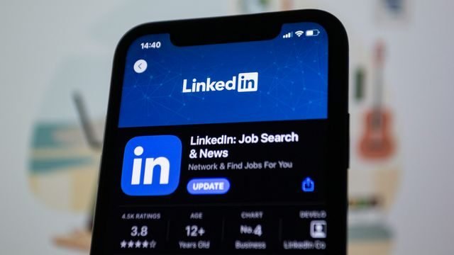 Estratégias essenciais para otimizar seu perfil no LinkedIn em 2026: destaque-se com dicas práticas e eficazes.