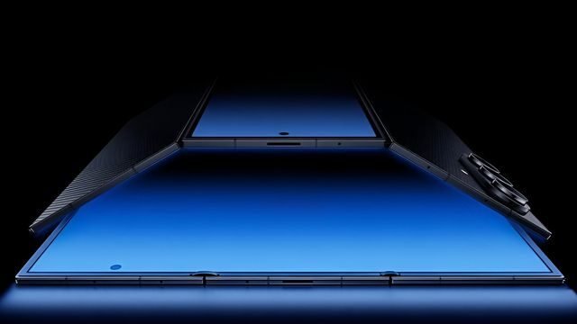 Imagem ilustrativa dos novos celulares dobráveis da Samsung, Galaxy Z TriFold e Galaxy Z Fold 7, destacando suas principais inovações tecnológicas.
