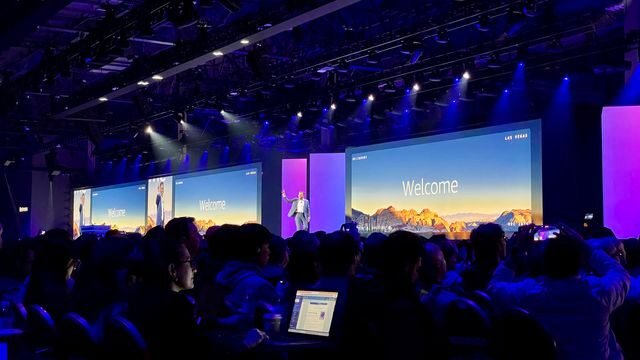 Nova solução da AWS para automação de interfaces usando inteligência artificial.