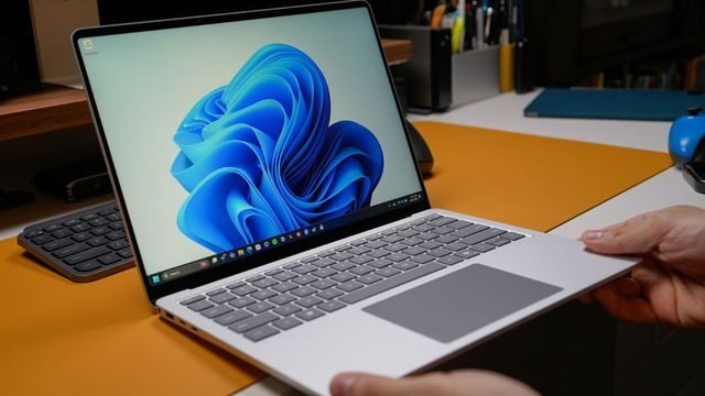 Anúncio da Microsoft sobre divisão focada em aprimorar aplicativos com arquitetura Arm.