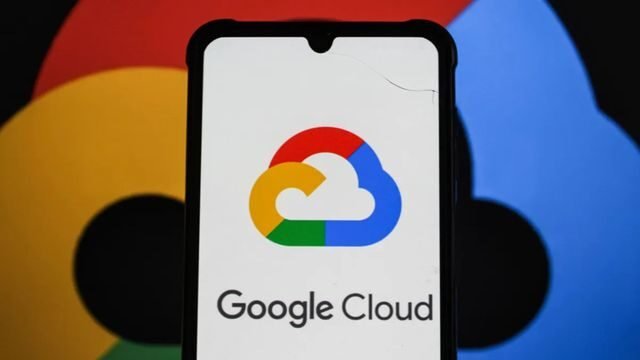 Ataque de phishing global utiliza Google Cloud para roubo massivo de dados empresariais.