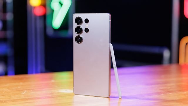 Grande desconto no Galaxy S25 Ultra durante a Cyber Monday da Amazon.