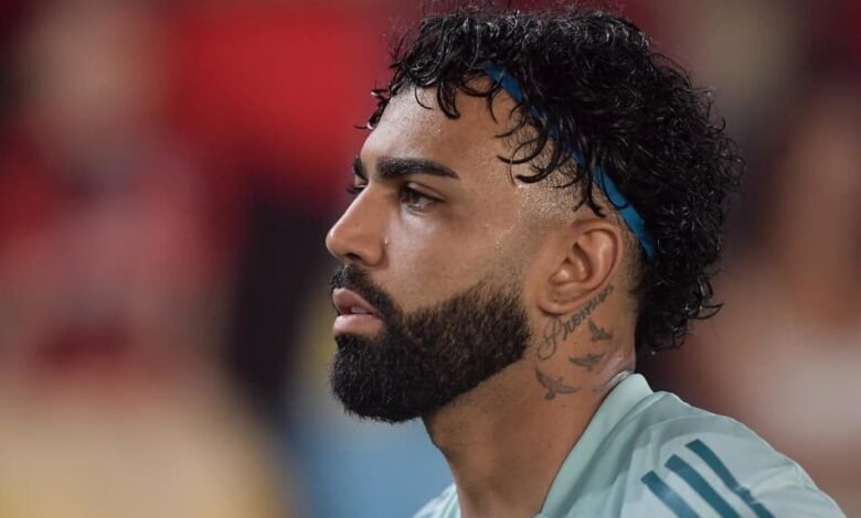 Gabigol anuncia despedida do Cruzeiro e retorno ao Santos em mensagem nas redes sociais