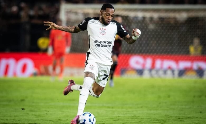 José Martínez enfrenta imbróglio diplomático que atrasa seu retorno ao Corinthians para a temporada atual.