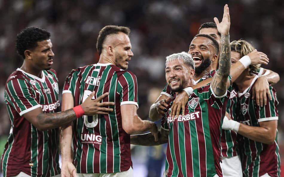 Fluminense vence Grêmio por 2 a 1 na abertura do Brasileirão com a presença de Ancelotti.