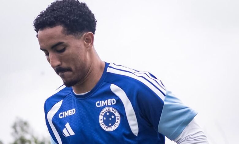 Equipe do Cruzeiro busca superação após derrota recente, focando no confronto próximo com o Betim em partida decisiva.