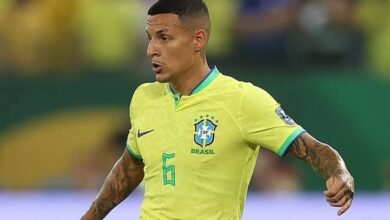 Guilherme Arana desembarca no Rio de Janeiro para assinar com o Fluminense, reforçando a equipe carioca.