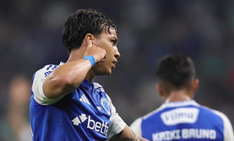 Kaio Jorge é avaliado pelo Cruzeiro em 50 milhões de euros, ultrapassando a maioria das transferências globais para a temporada 2025/26.