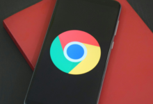 Imagem ilustrando o novo serviço de malware que distribui uma extensão falsa do Chrome para roubo de dados pessoais.