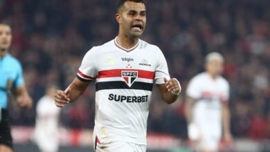 Hernán Crespo comenta sobre a volta de Alisson ao time do São Paulo e oferece orientações ao jogador em entrevista exclusiva.