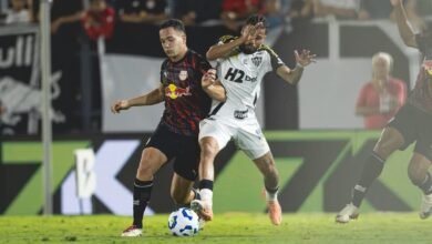 Partida emocionante entre Bragantino e Atlético-MG ambos invictos no Campeonato Brasileiro 2026, destacando o confronto de gigantes na competição nacional.