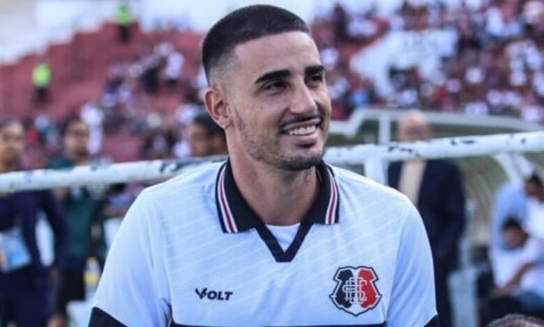 Thiago Galhardo está próximo de fechar contrato com o América-RJ, mas considera aposentadoria