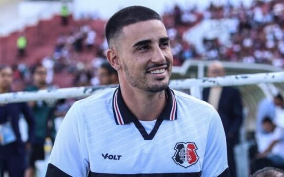 Thiago Galhardo está próximo de fechar contrato com o América-RJ, mas considera aposentadoria