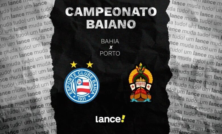 Imagem da partida de futebol entre Bahia e Porto na Arena Fonte Nova durante o Baianão, destacando jogadores em ação e a torcida vibrante.