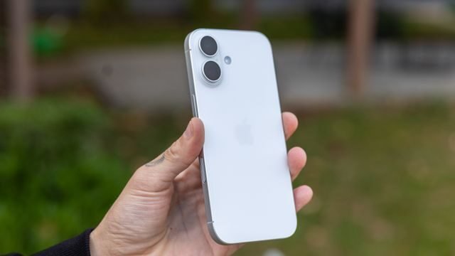 Oferta imperdível no Mercado Livre: iPhone 17 com 256 GB a preço reduzido.