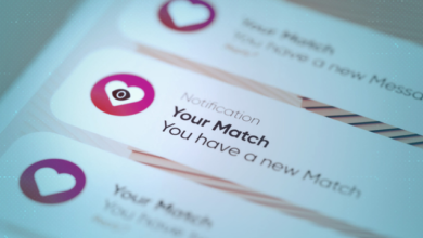 Interface do Aplicativo Fantasma disfarçado de serviço de namoro, usada para fins maliciosos de roubo de dados pessoais.